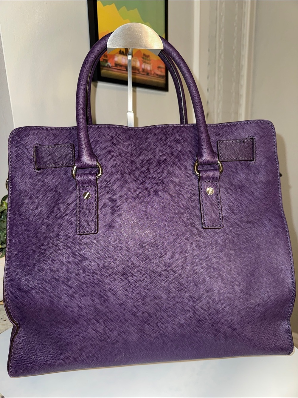 Michael Kors Hamilton Large Saffiano Leather Tote - Picture 2 of 8